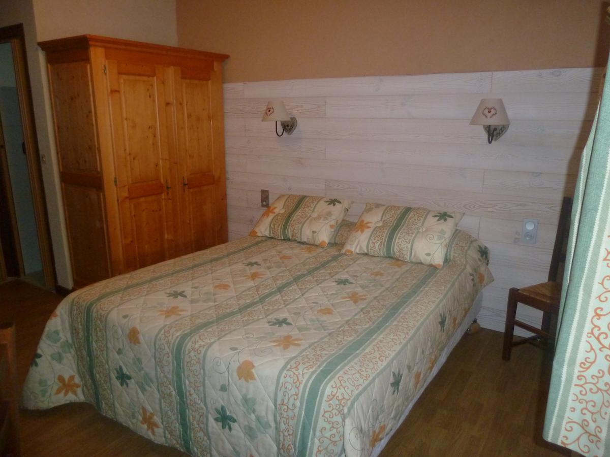 Auberge Le Sillet Longcochon Kamer foto